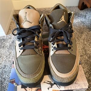 Air Jordan Retro 3 - Olive and Beige